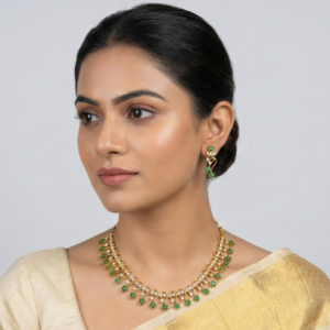 Emerald-Green Floral Bloom Jewelry Set – Gold-Plated Necklace & Drop Earrings